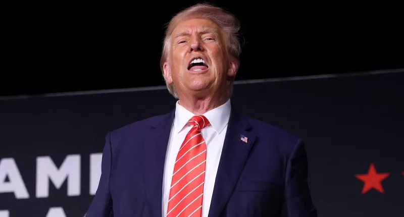 Judge in Trump's election interference case reimposes a gag order