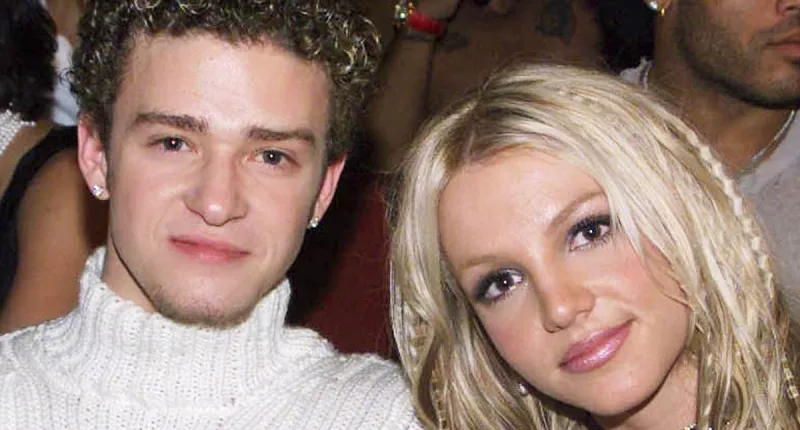 Justin reportedly 'PLAYED GUITAR' as Britney 'sobbed' over abortion