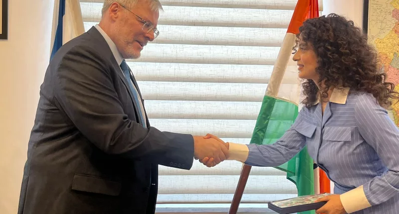 Kangana Ranaut Visits Israel Embassy