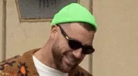 Kelce heads to Mile High for Chiefs vs. Broncos without Taylor Swift