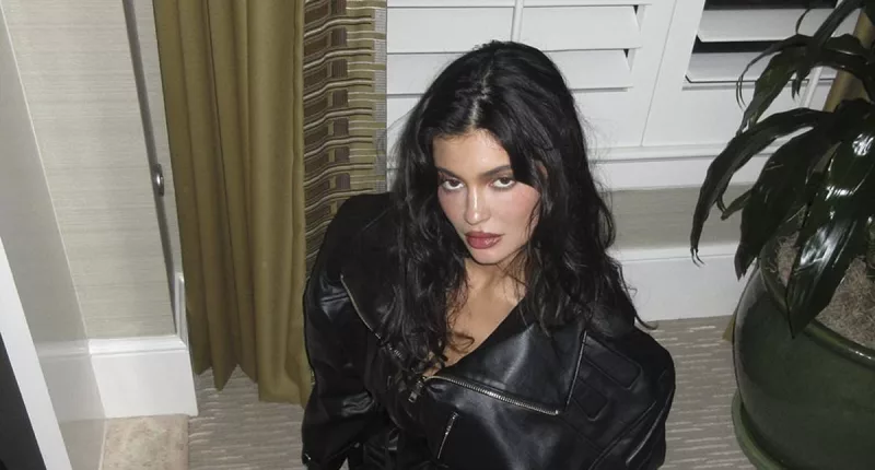 Kylie Jenner is accused of COPYING designer 's ideas for clothing line