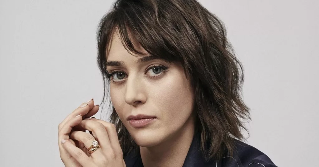 Lizzy Caplan