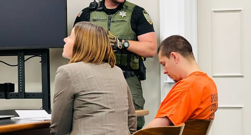 Man wants his confession to murder of family next door nixed