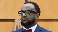 Medical expert says Manuel Ellis died from oxygen deprivation as Tacoma police restrained him