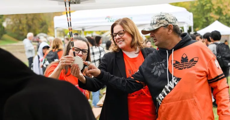 Meet Jason Stefanson, Heather Stefanson Husband: 2 Kids