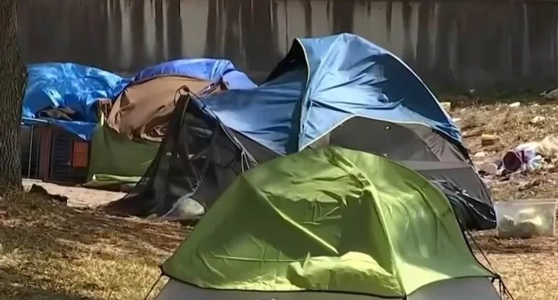 Miami Beach passes new law allowing cops to ARREST homeless people