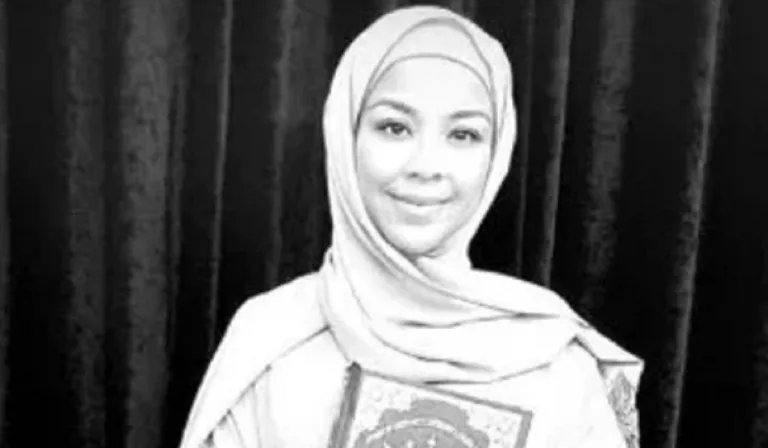 Mui Mahmud Cerai (Divorce): Why Did She Split With Rahman Hussin? Settlement Update – Model Fact