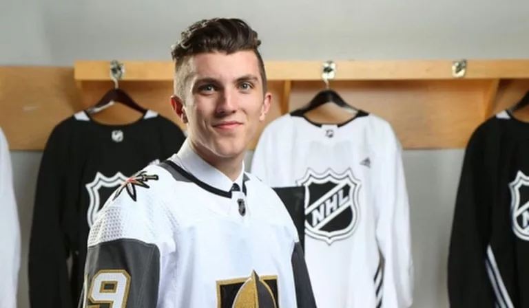 NHL Peyton Krebs Sister Maddison And Brother Dakota And Dru