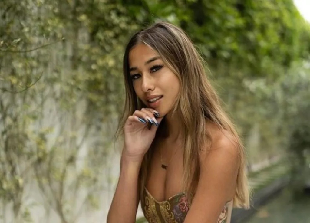 Paris Ow Yang Parents Net Worth