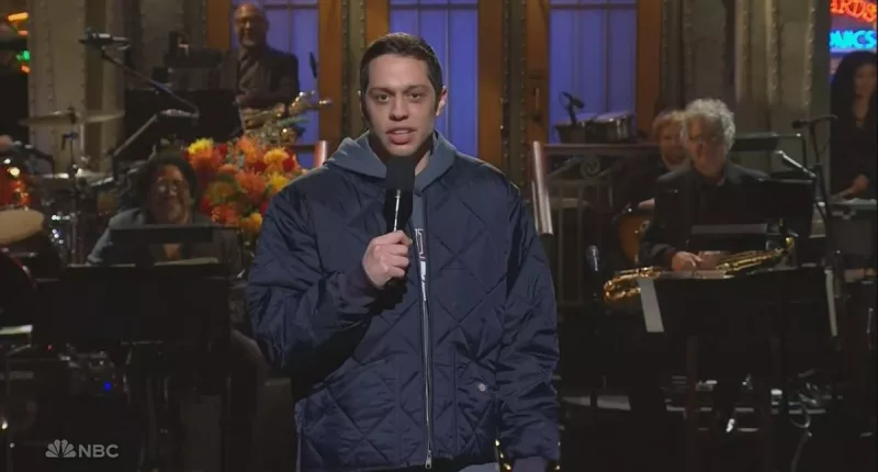 Pete Davidson gives moving SNL opening monologue about Israel-Gaza