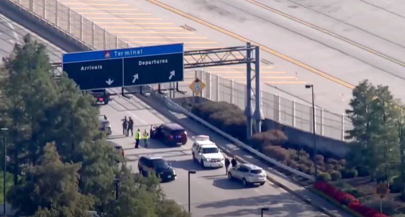 Police investigate bomb threat at BWI Airport terminal, suspect in custody: reports