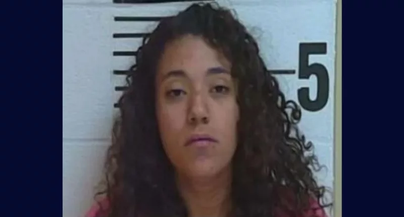 Raven Gomez attacked fellow inmate with a meal tray: Cops
