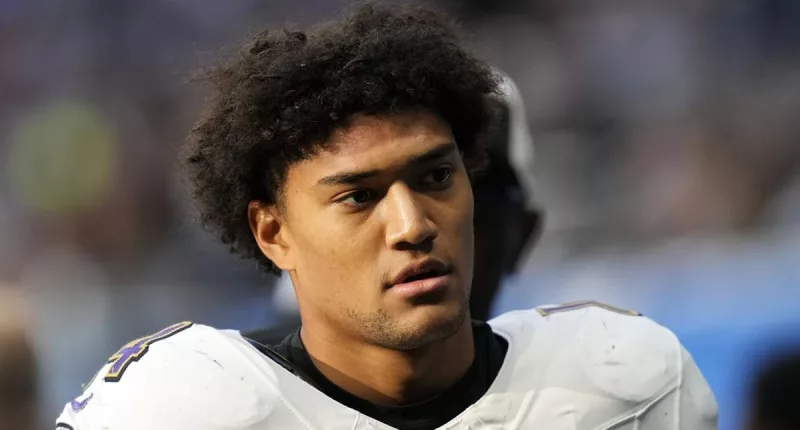 Ravens' Kyle Hamilton is tossed for helmet-to-helmet hit vs. Titans
