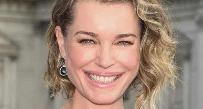 Rebecca Romijn Sister