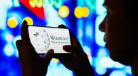 Robots could create a more reliable Wikipedia: study