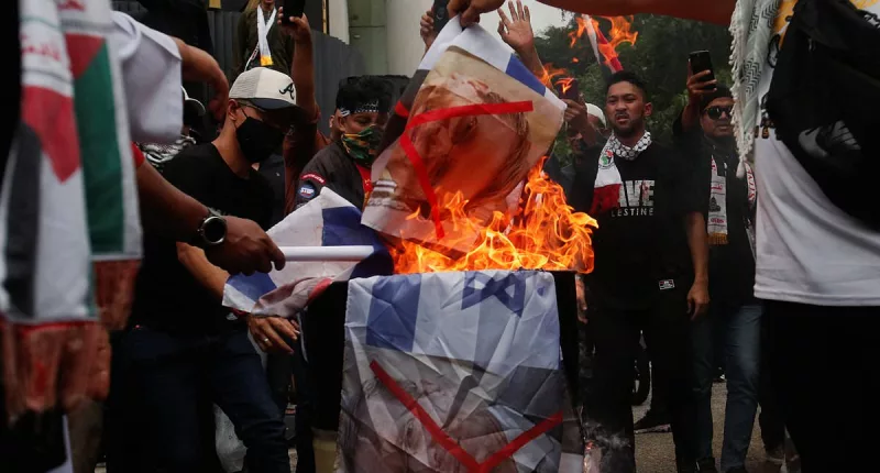 Scenes of rage spread around world amid Pro-Palestine protests