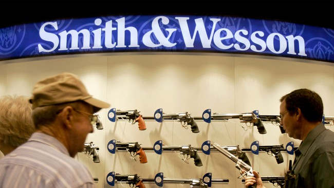 Smith and Wesson Ditches Blue Massachusetts, Moves HQ to Friendlier Tennessee