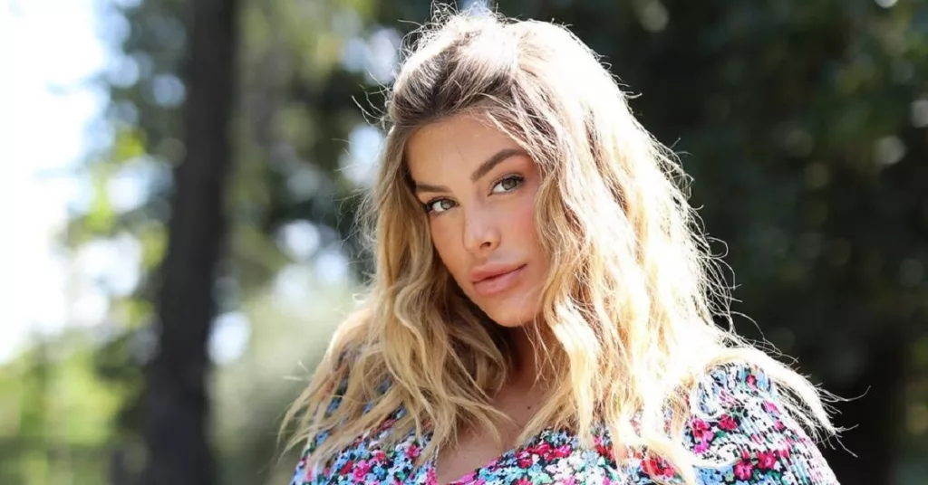 Sophie Codegoni is a model