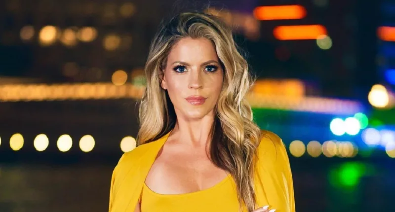 Stephanie Bauer Age