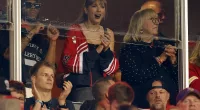 Taylor Swift 'doesn't want to be a distraction' for Travis Kelce