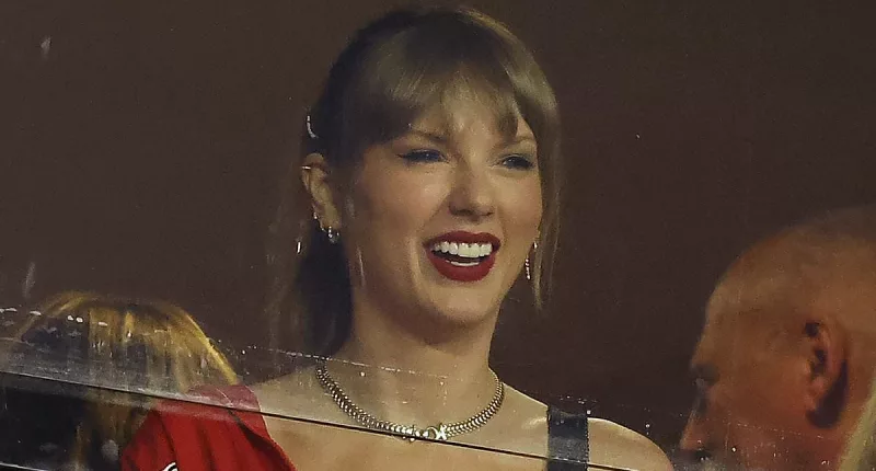 Taylor Swift fans predict she'll watch Philadelphia Eagles play Sunday