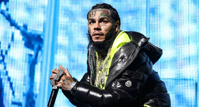 Tekashi 6ix9ine Faces Lengthy Detainment in Dominican Republic, Lawyer Says