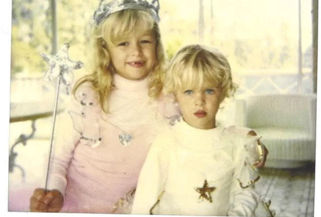 Can you tell? This massive star just shared a childhood photo with her younger sister to wish her a happy 40th birthday on Instagram on Thursday. The ladies were seen as young children photographed in pink and ivory at home in Beverly Hills