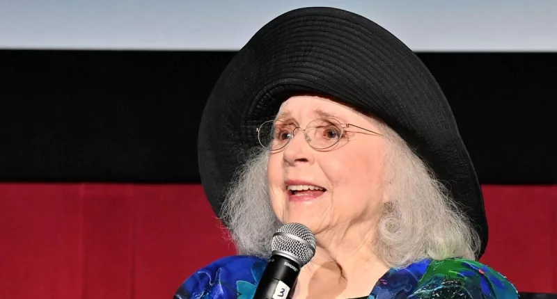 Three-time Oscar nominee and Carrie star Piper Laurie dies aged 91