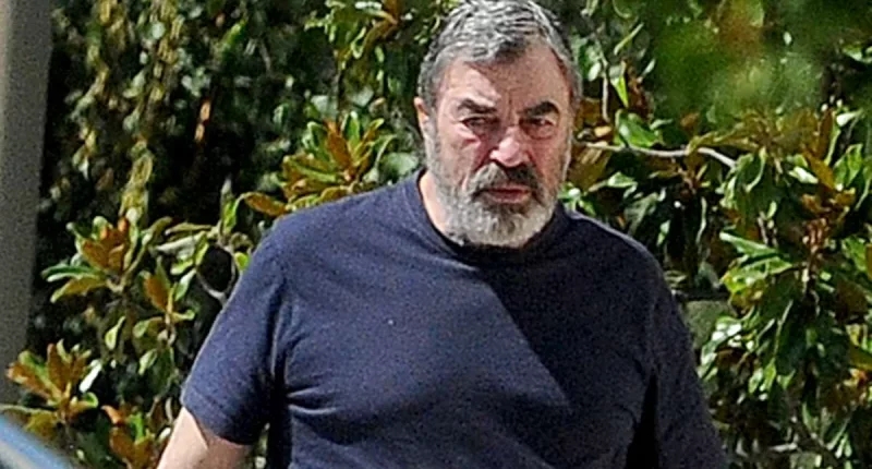 Tom Selleck ditches trademark mustache for full beard