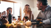 Top 10 things you should not do at the dinner table revealed