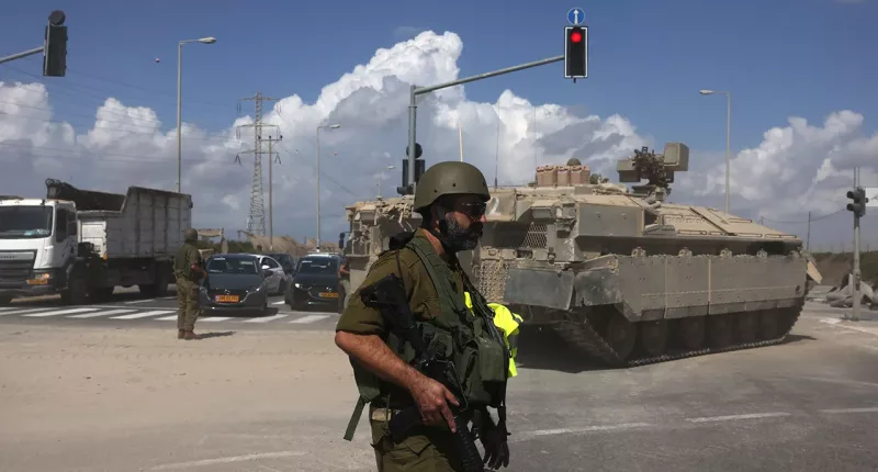 US refrains from placing preconditions on weapons sent to Israel, unlike those sent to Ukraine