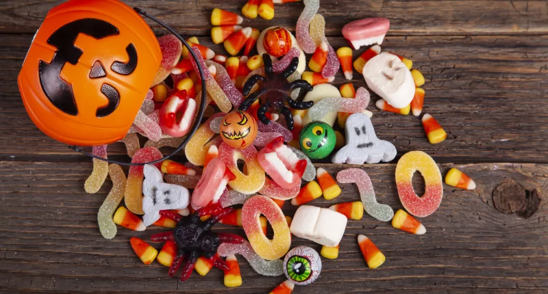 Officials in multiple states are warning parents to look out for cannabis-infused edibles that may accidentally find their way into kids' candy this Halloween