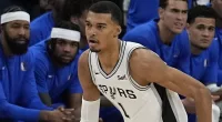 Victor Wembanyama stutters with foul trouble in NBA debut