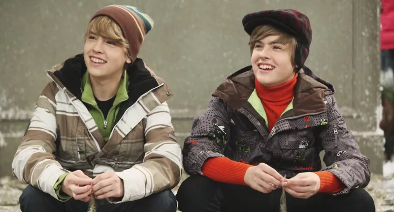 Cole and Dylan Sprouse of
