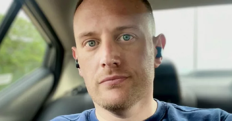 Who Is Emily Thompson, Josh Kruger Wife? Kids And Family