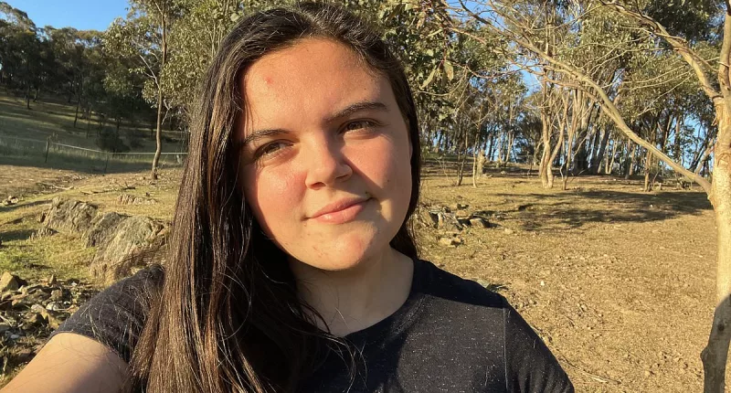 Woman, 20, suffers eight years of traumatic symptoms before diagnosis