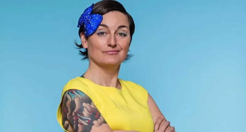 Zoe Lyons