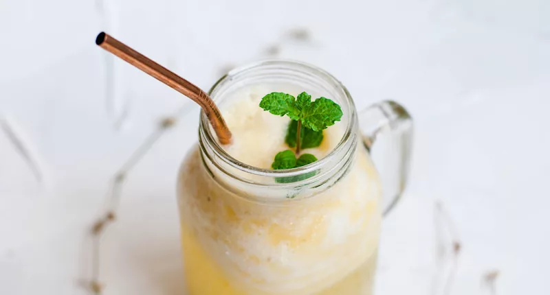 7 Impressive Pineapple Juice Benefits for Skin, Gut, Immunity, and More