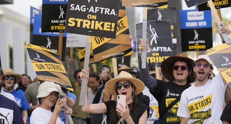 Actors strike ends after a painful 118 days on the picket line
