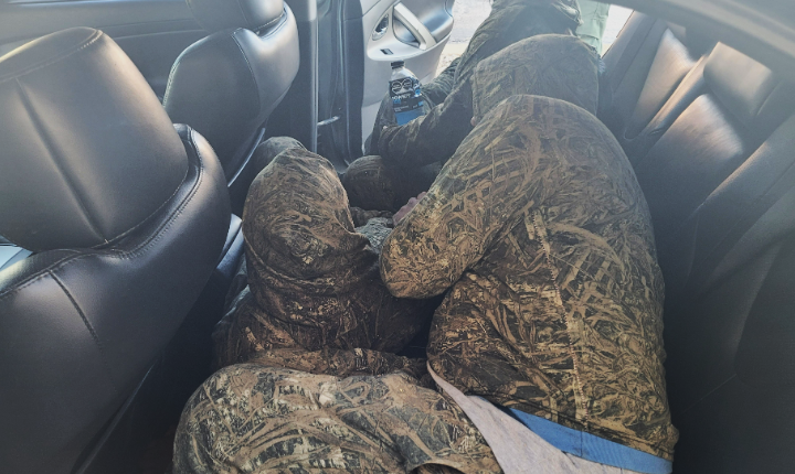Alleged smuggler pulls into Burger King drive-thru to evade Border Patrol