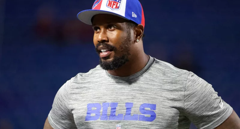 An arrest warrant has reportedly been issued for NFL linebacker Von Miller