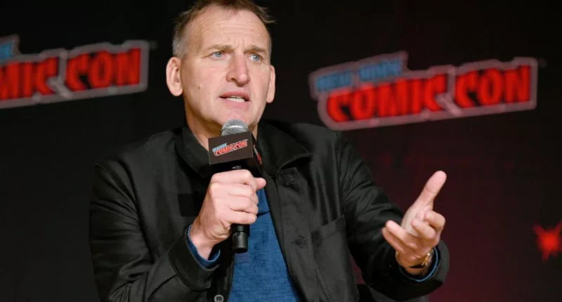 Christopher Eccleston breaks silence on struggle with 'imprisoning' eating disorder