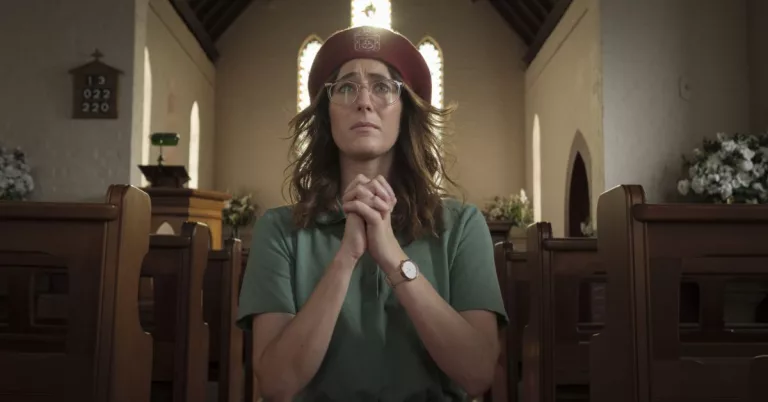 Claire Lovering Age And Wikipedia: How Old Is The Actress?