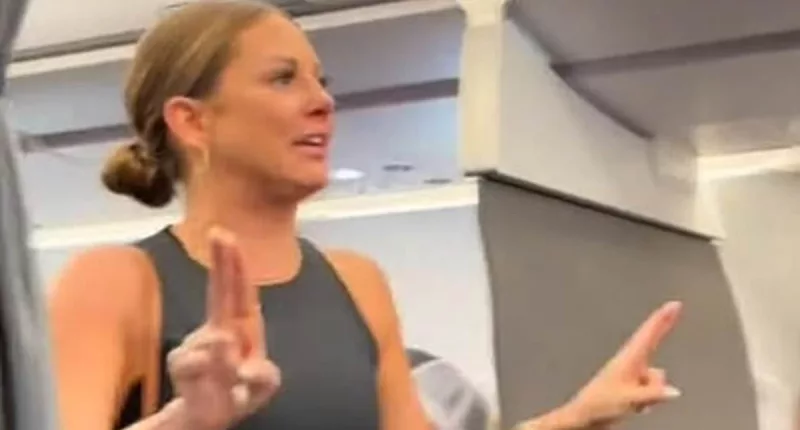 'Crazy plane lady' Tiffany Gomas reveals she argued with a passenger