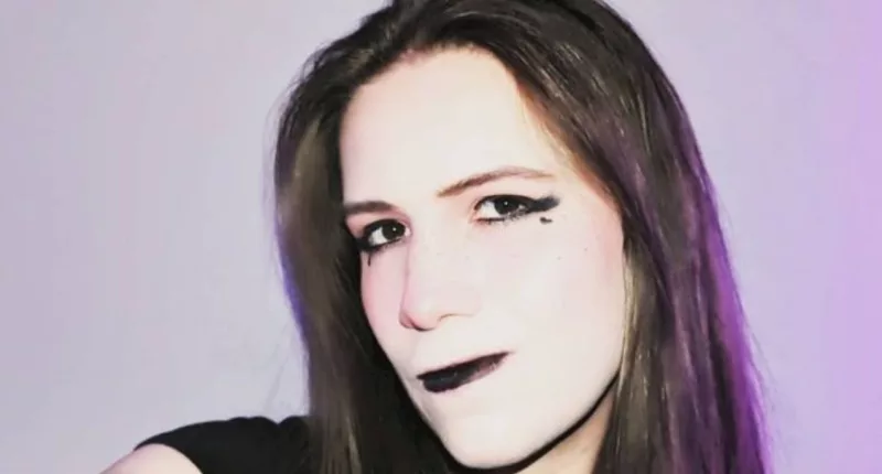 Aztrosist Girl