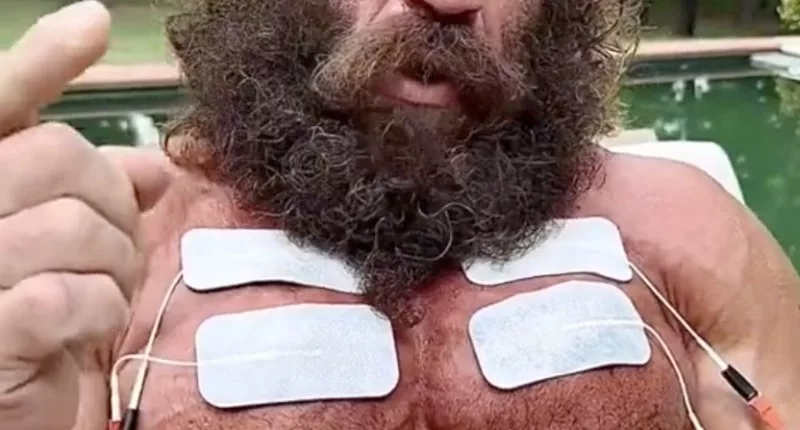 Lizard King appeared to be hooked up to a muscle stimulation machine in a video that went viral on social media this week