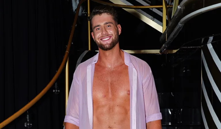 Harry Jowsey Parents Name: Business Man And Homemaker