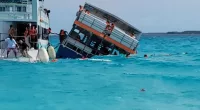 The ferry boat started sinking after encountering rough water and large waves