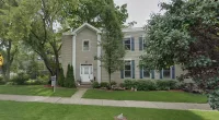 This skinny home might look normal from the front