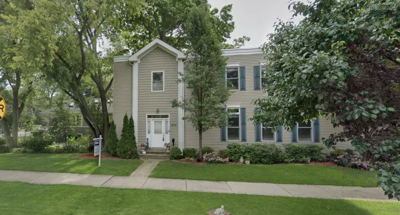 This skinny home might look normal from the front